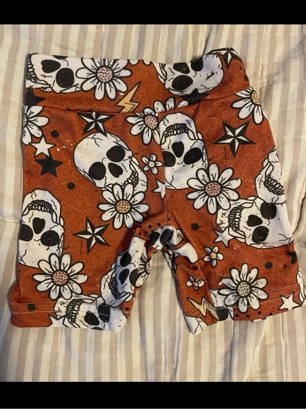 Bad Baby Bows Skull Daisy Biker Shorts Baby Size 6–9 Months